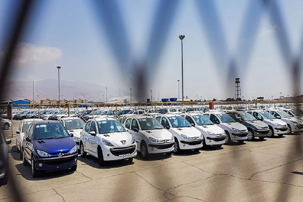 امکان دسترسی یکسان متقاضیان به سامانه‌های ثبت‌نام خودرو فراهم شود