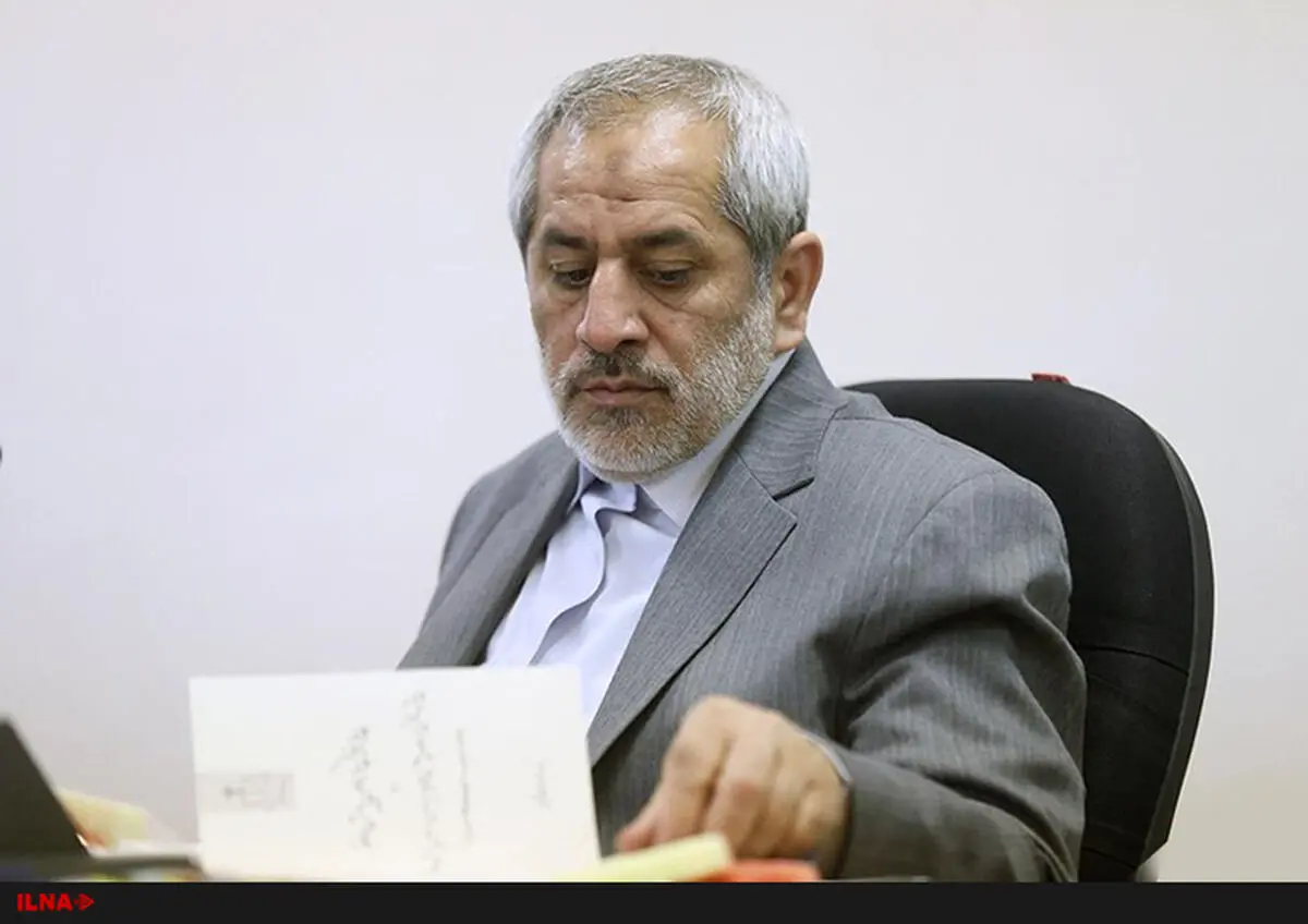 رسانه‌ها منافذ فساد را بگویند