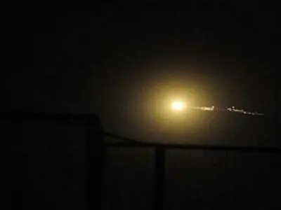 الدفاعات السوریة تتصدى لغارات إسرائیلیة وتسقط عشرات الصواریخ
