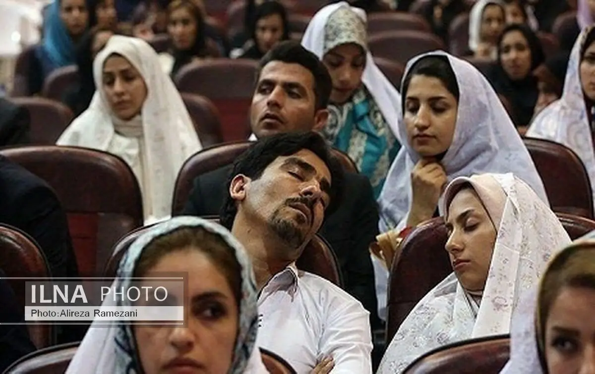 خواب زوج‌جوان درمراسم ازدواج دانشجویی +عکس 