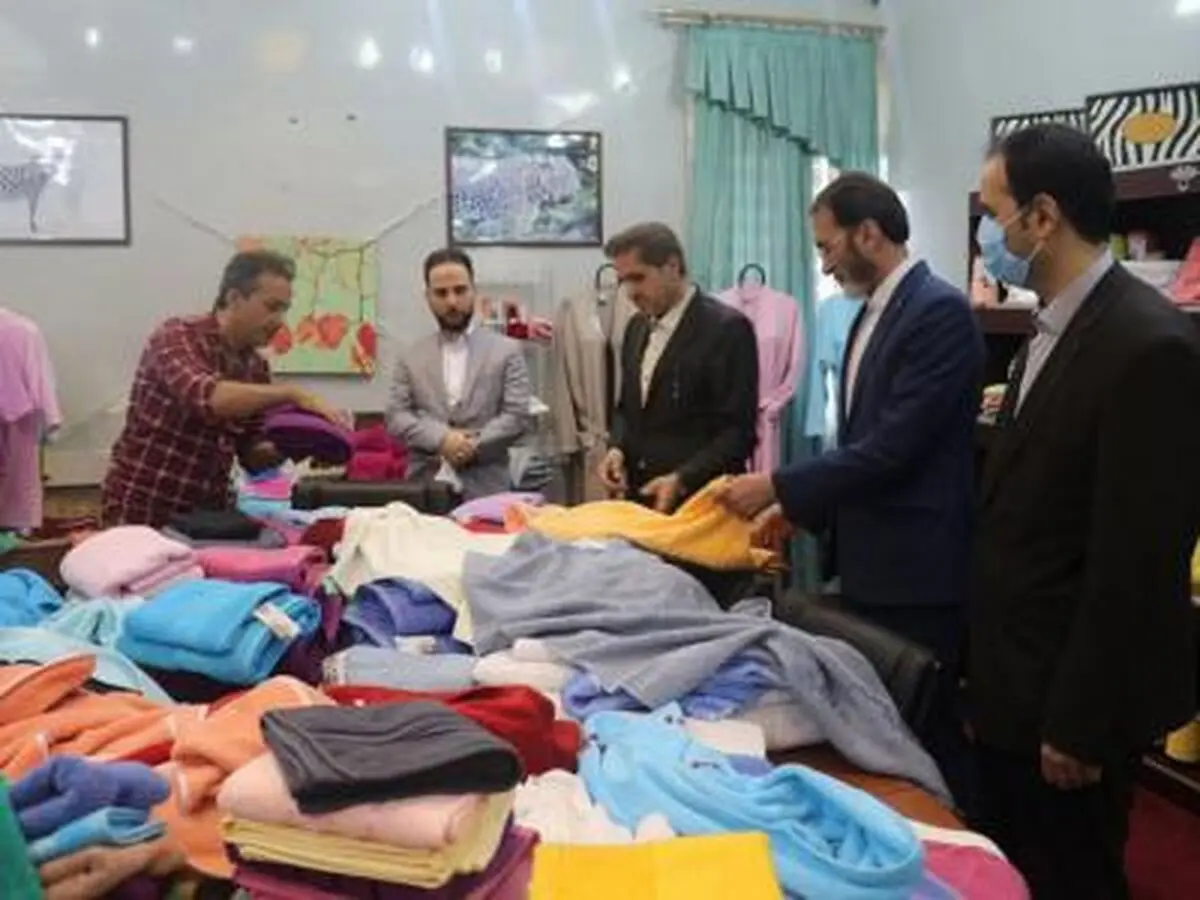  بازدید فرماندار رشت از کارخانه صنایع ریسندگی و بافندگی پیشروتاب