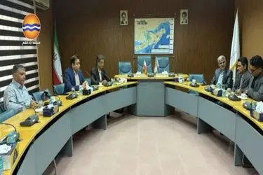  توانمندسازی تولیدکنندگان قشم برای حضور در بازار سرمایه و استفاده از ظرفیت های بورس های کشور 