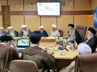 دشمن از پیش از انقلاب به دنبال زمین زدن شیراز بوده است/ نیرو‌های امنیتی باید بیش از پیش حواسشان را جمع کنند 