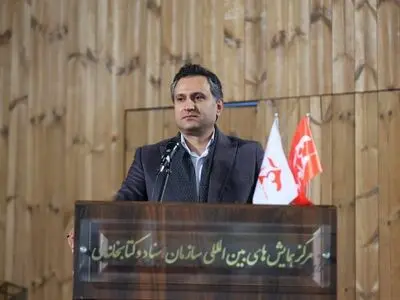 تحلیل اثر رضایتمندی مشتری بر رشد اقتصادی و تولید ناخالص ملی