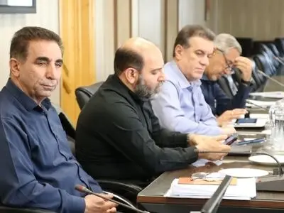 تخصیص و توزیع ۲۰۰۰ تن نهاده دامی در بین عشایر فارس 