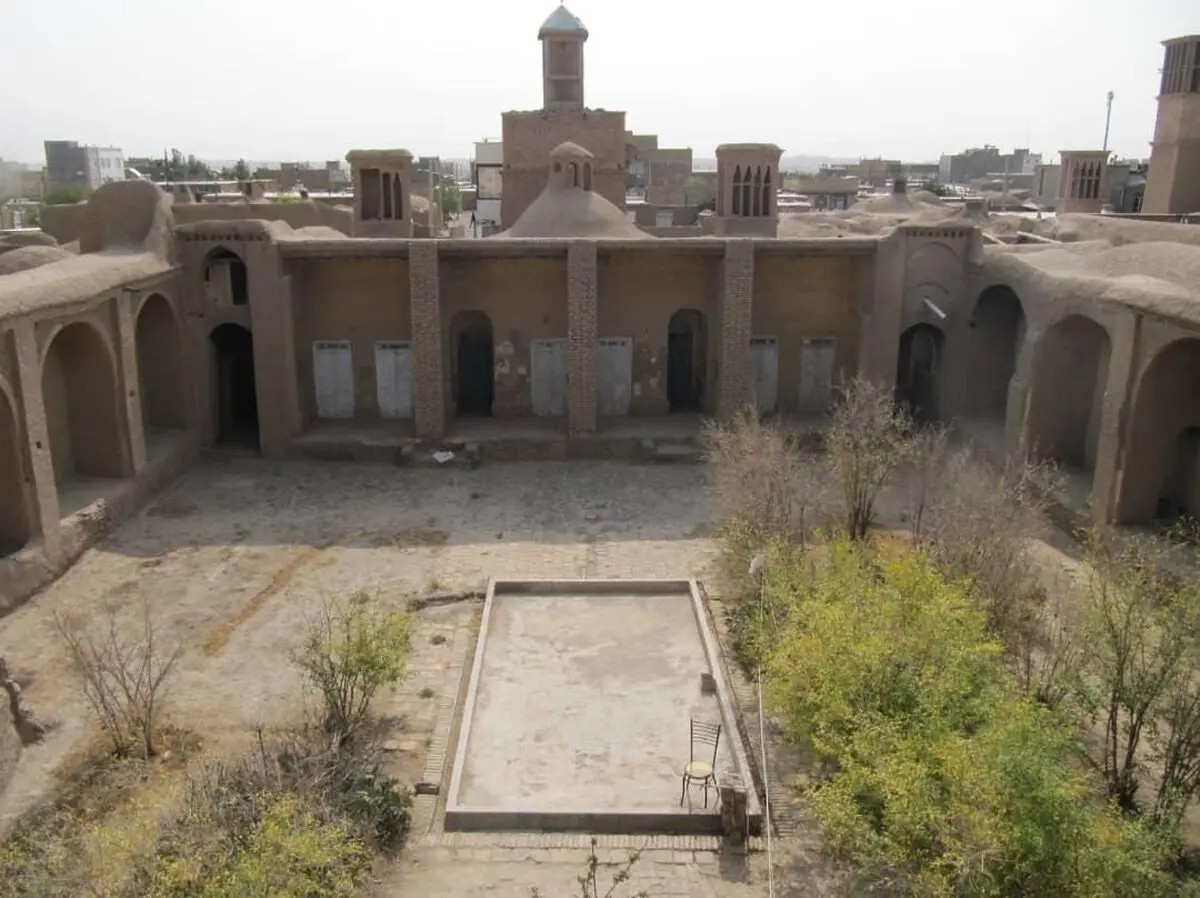 پرونده ثبتی برای ۱۳ اثر تاریخی شهرستان رشتخوار تدوین شد