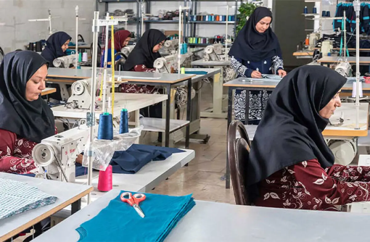 موانع اجرای ماده هفتم قانون کار و دائمی سازی نیروی کار؛ از آیین نامه انضباطی تا بی‌ثباتی اقتصادی