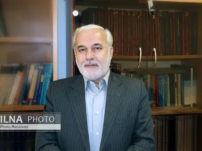راهبری سازمان همکاری اسلامی در گرو دیپلماسی قوی است/ سایه شوم قدرت و ثروت بر حقوق بشر سیطره دارد/ توجیه‌ اقدامات نامشروع دولت‌های قدرتمند از سوی سازمان‌های بین‌المللی 