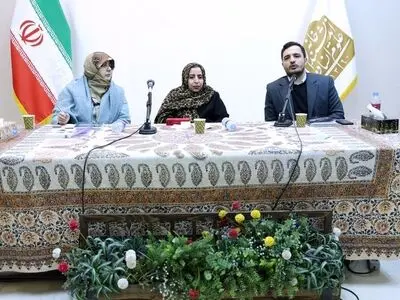 نشست نقد و بررسی مجموعه «تفکر انتقادی و گاه‌شناسی قرآن» برگزار شد