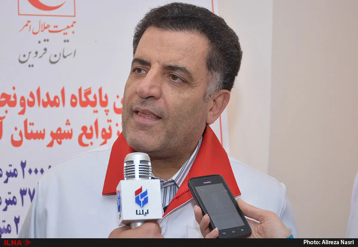 جبران کسری بودجه سال گذشته هلال احمر در بودجه 98 / تکذیب ضعیف بودن خدمات هلال در زلزله کرمانشاه به اهل تسنن / این وصله‌ها به جمعیت نمی‌چسبد