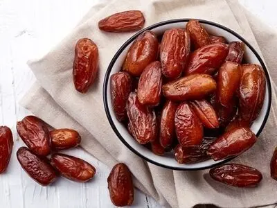 معجزه دو عدد خرما!