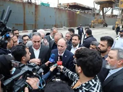  ۴ میلیون تن کالای اساسی و ۳.۵ میلیون تن نهاده دامی در بندر امام خمینی موجود است