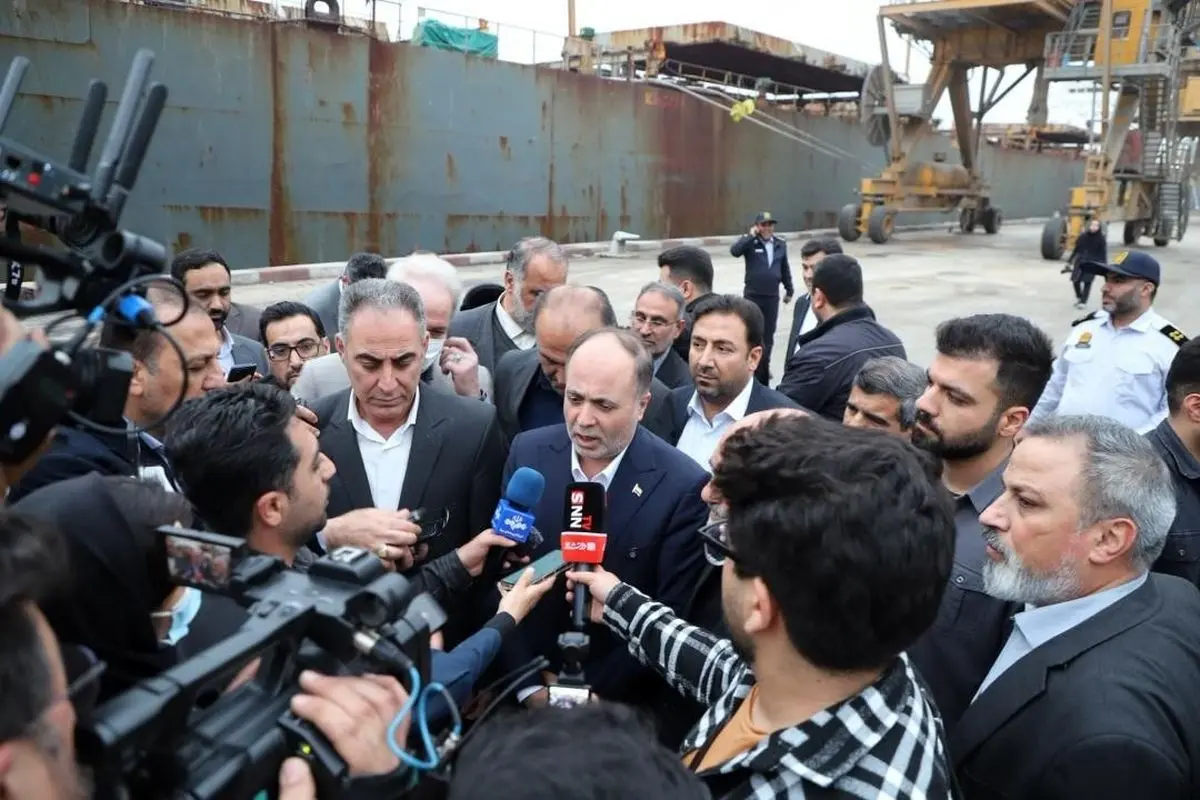  ۴ میلیون تن کالای اساسی و ۳.۵ میلیون تن نهاده دامی در بندر امام خمینی موجود است