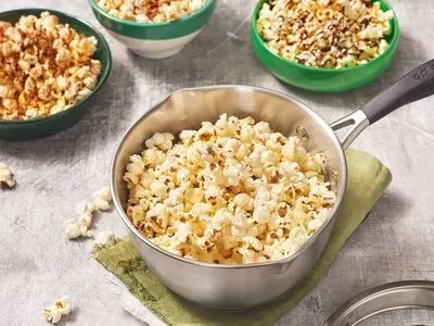 طرز تهیه پاپ کورن خانگی خوشمزه در طعم های مختلف