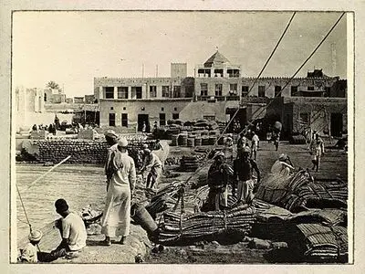 کارزار مردمی برای نجات عمارت کلاه‌فرنگی بندرعباس؛ ورود استاندار به موضوع