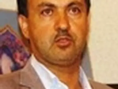 دولت و وزارتخانه با دانشگاه آزاد همراه هستند
