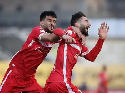 پیکان یک - پرسپولیس 3/ برتری چشمگیر در بازی پرحاشیه