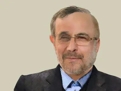 صعود خلبان از نردبان لرزان احمدی‌نژاد