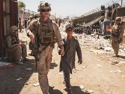 Afghanistan faces humanitarian crisis as airlift deadline looms