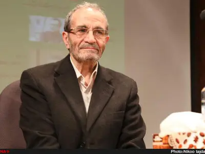 محسن جوادی کتاب ارزان به دست مردم برساند