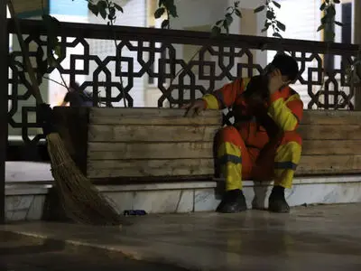 کارگران شهرداری هویزه: مستحق دریافت مزایای بدی آب و هوا هستیم