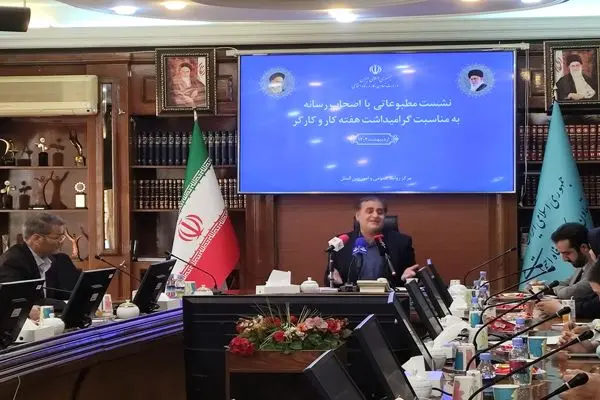تفاهم‌نامه مسکن کارگری به زودی با مشارکت دستگاه‌ها و شرکای اجتماعی منعقد می‌شود/ برای بهتر کردن حال کارگران برنامه ریزی می‌کنیم