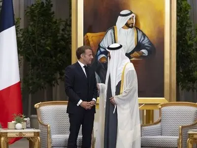 ماکرون و بن ‌زاید دیدار و گفت‌وگو کردند