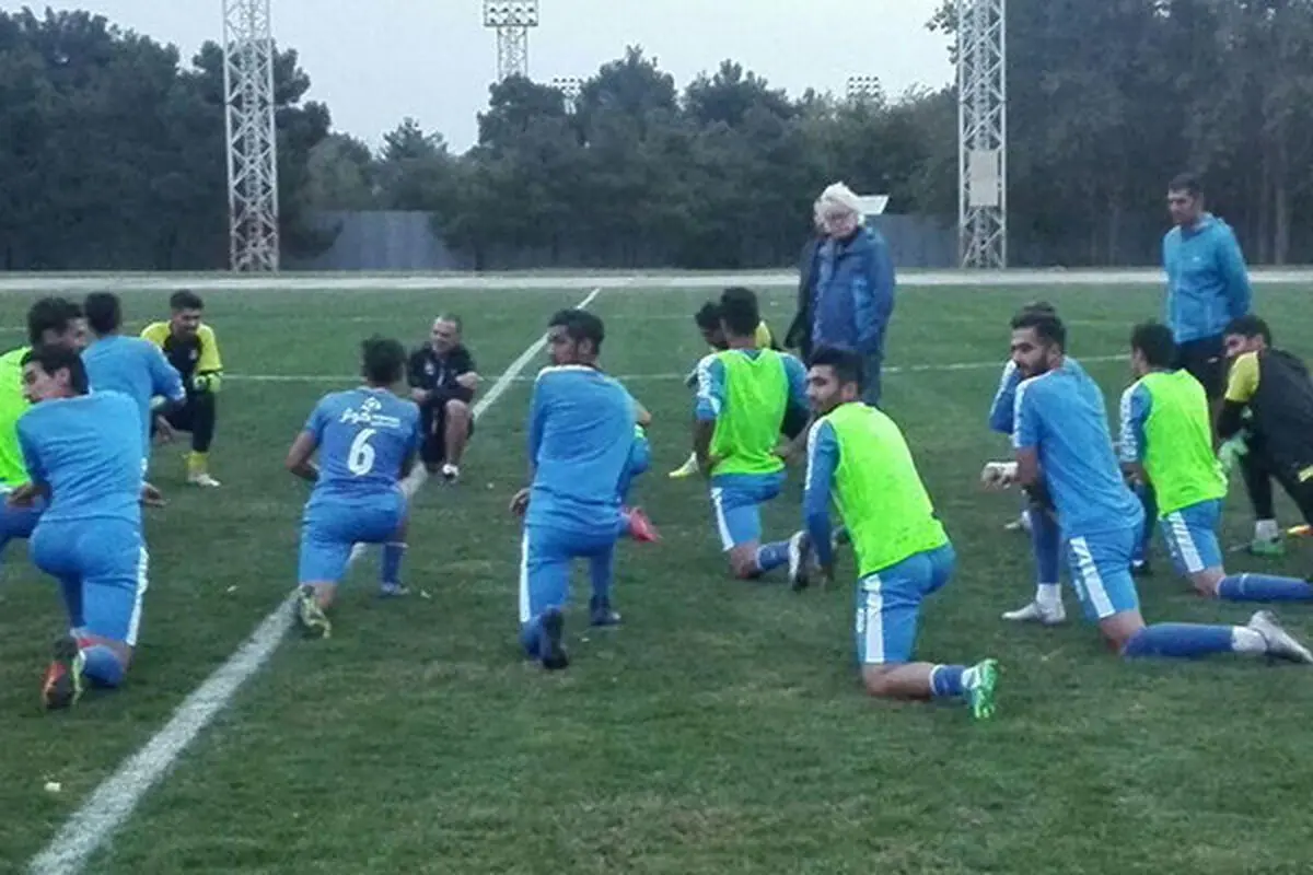 تمرین آبی‌پوشان در حضور ملی/ ملی‌پوشان آمدند، مصدوم‌ها غایب