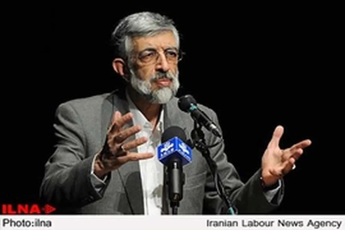 دعا کنید که اصولگرایان بتوانند به وحدت برسند / سونامی استیضاح جوسازی علیه مجلس است