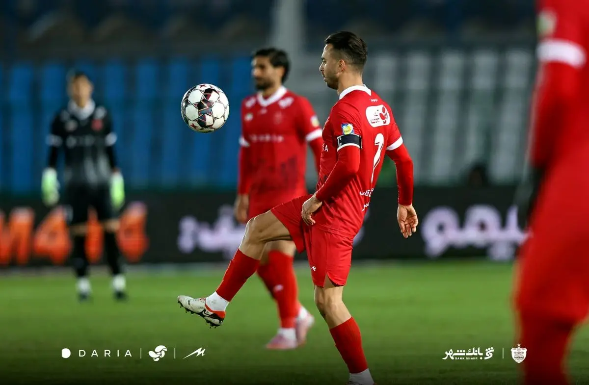 ماجرای درگیری سروش رفیعی با نیمکت آلومینیوم چه بود؟