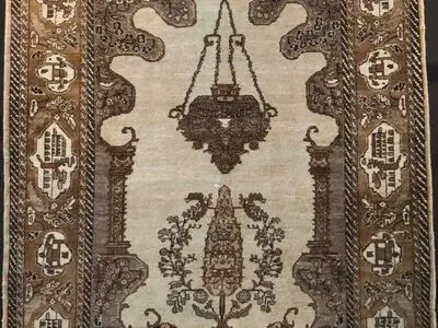 مجوز مجموعه‌داری فرش خودرنگ سنگسری صادر شد