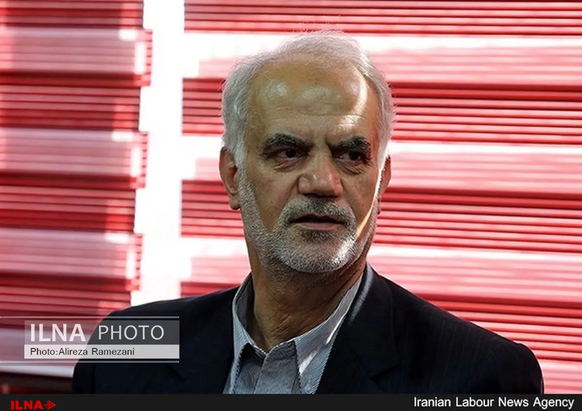 سه ضلعی وحدت اصولگرایان وحی منزل نیست/ جلسات وحدت٬ جامعیت ندارد