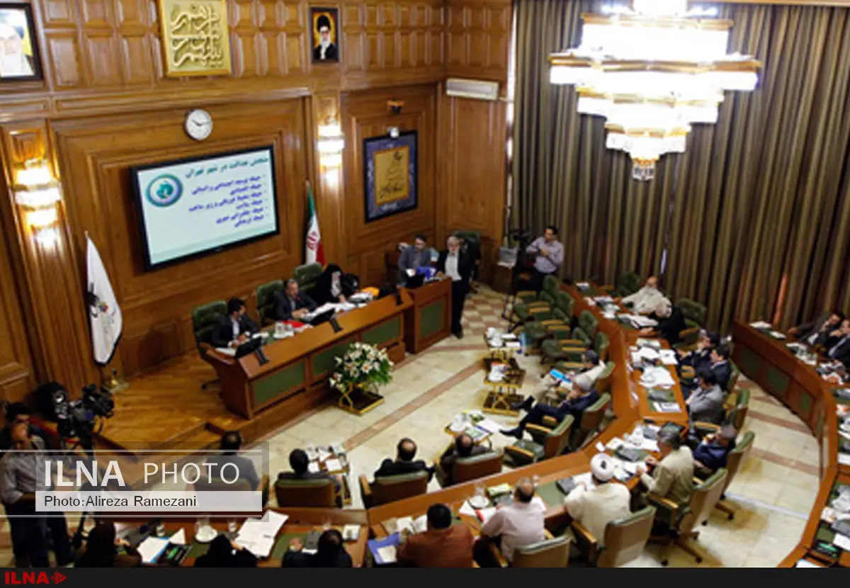 عدم نظارت شورای شهر بر پرونده واگذاری املاک تخلف است