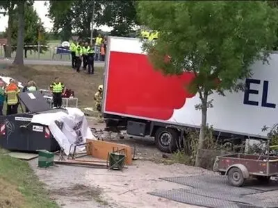  Several Killed in Netherlands As Truck Rolls into Street Party