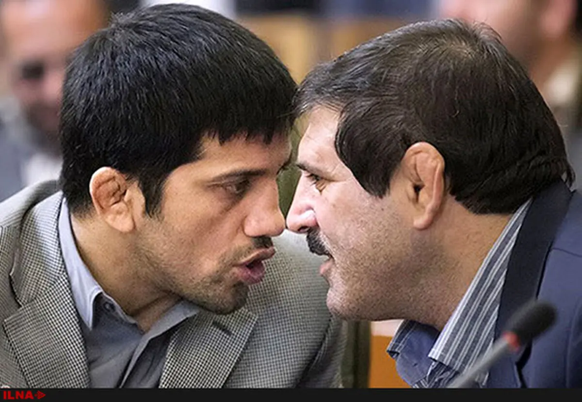 روایتی از درگیری فیزیکی دو عضو شورای شهر تهران/ طنین  الفاظ رکیک در صحن شورا