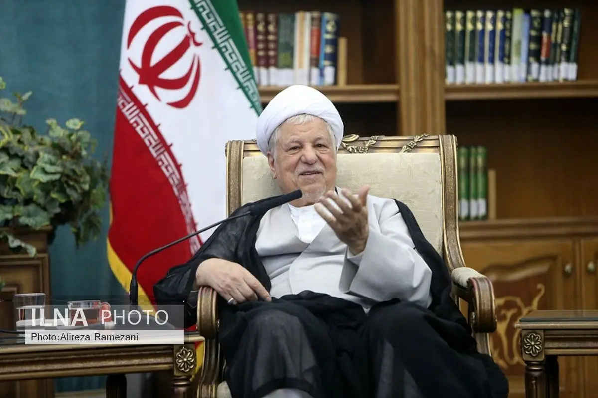 جماعتی با وصل کردن خود به نهادهای تأثیرگذار صاحب بساطی شد‌ند