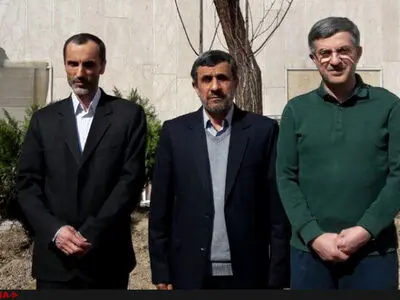 کار احمدی‌نژاد، بقایی و مشایی سبک‌سرانه بود