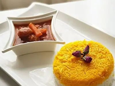 طرز تهیه خورشت آلو 