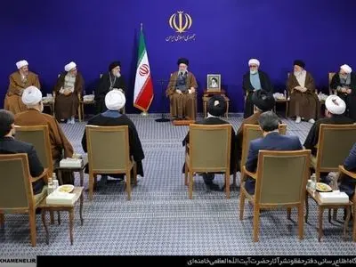 قائد الثورة: اية الله ميلاني كان حقا مجددا للحوزة العلمية في مشهد