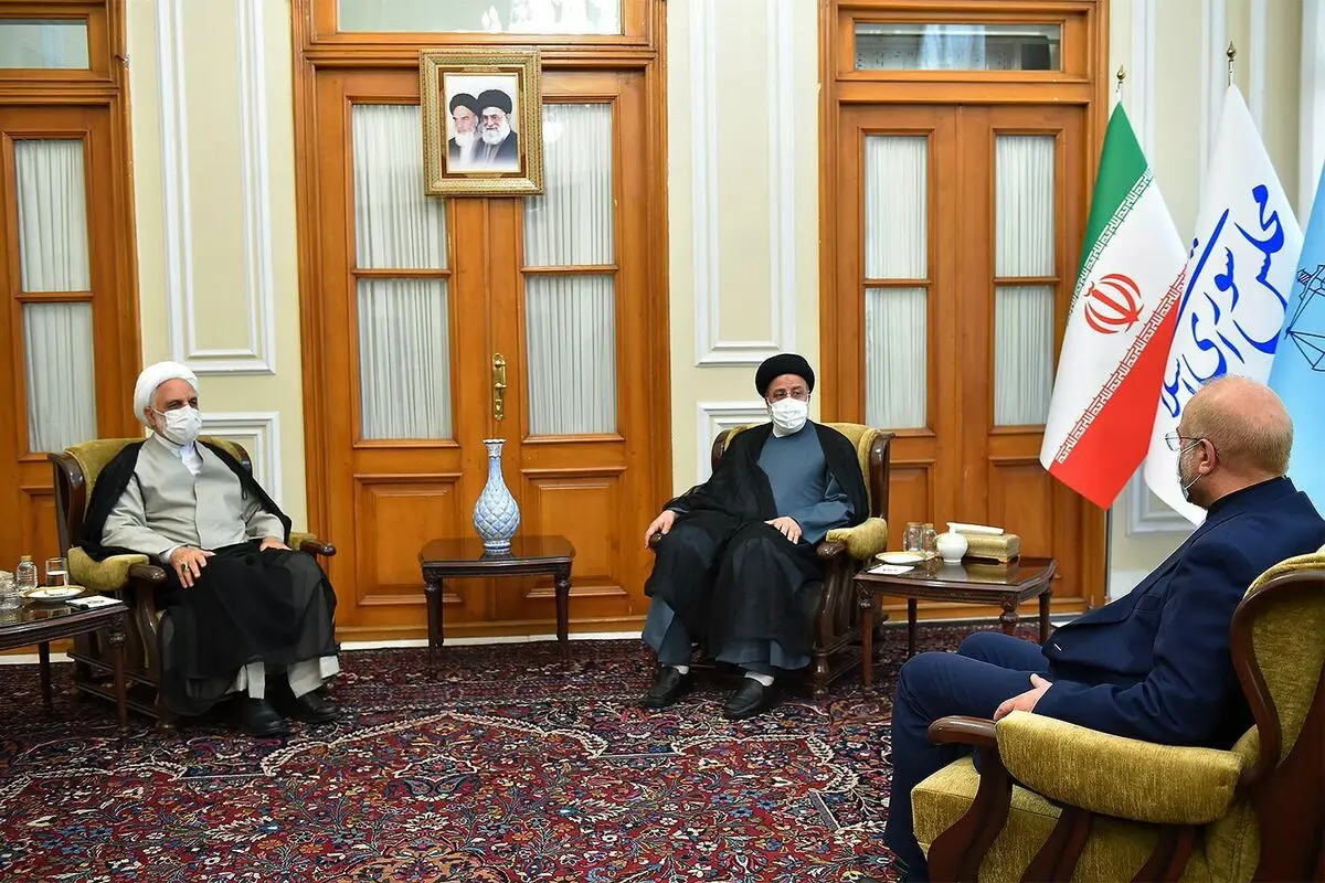 سران قوا بر تدوین قانون جامع برای عفاف و حجاب تاکید کردند