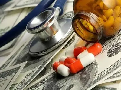  دولت تصمیمی برای حذف ارز ترجیحی دارو و کالاهای اساسی ندارد