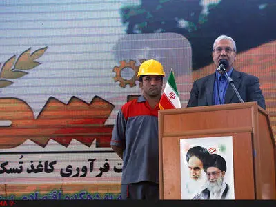 وزیر کار: تعاون و هسته‌های کارآفرینی محلی، راهکار مقابله با تحریم است