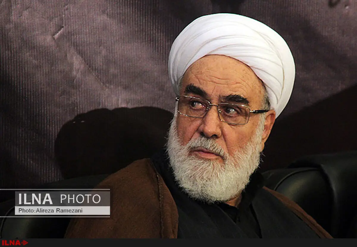رئیس دفتر رهبر انقلاب از آیت‌الله طبسی عیادت کرد