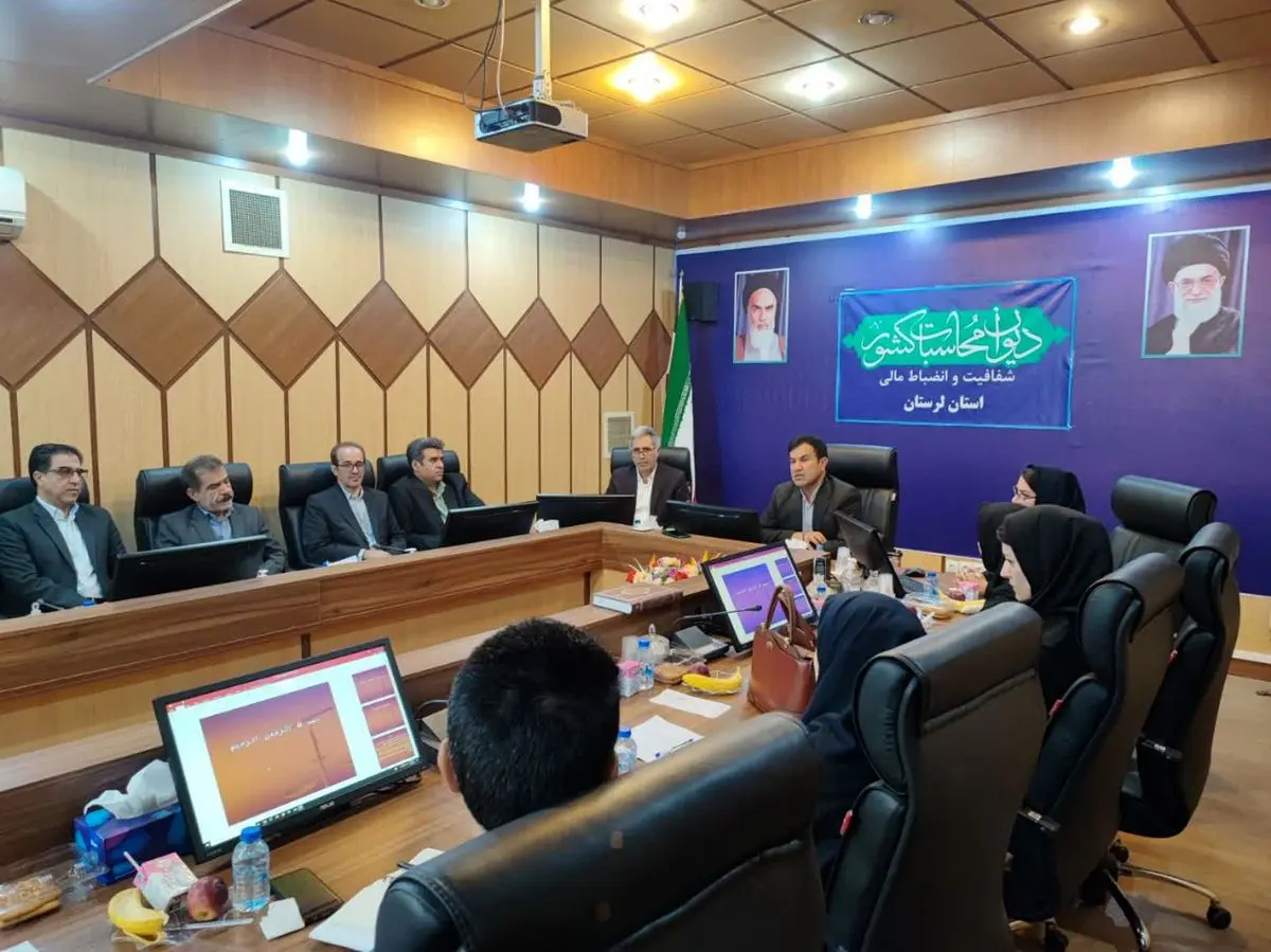 لزوم شکستن نگاه بخشی و جزیرهای در نظام اداری کشور