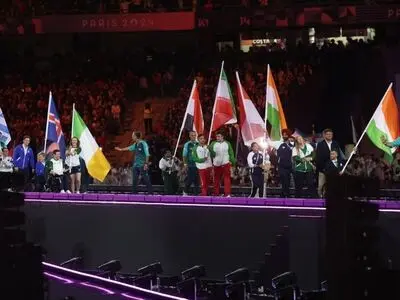 مشعل خاموش شد؛ برگزاری مراسم اختتامیه پارالمپیک با حضور مکرون