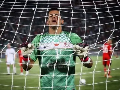 هیچکس حق ندارد جانشین بیرانوند شود!