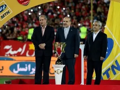 وزیر ورزش به ماجرای جشن قهرمانی و هانی نوروزی ورود کرد