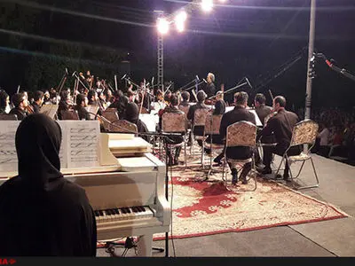 شب بهاری ارکستر سمفونیک تهران در باغ‌موزه عفیف آباد شیراز