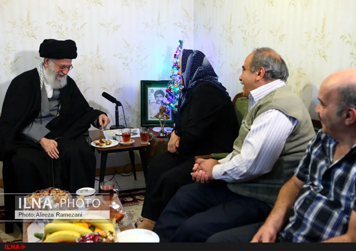 روایت دیدار رهبر انقلاب با خانواده شهید آشوری «روبرت لازار»