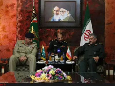 ایران آماده انتقال تجربه دفاع و مقاومت مردمی به پاکستان است